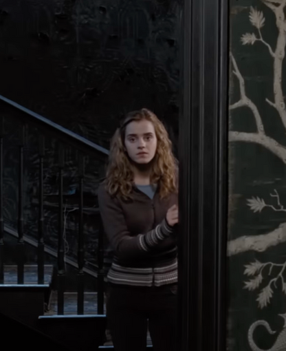 Hermione’s Zip-Up Hoodie – Christmas at Grimmauld Place